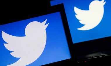 Роскомнадзор пригрозил заблокировать Twitter через месяц, если соцсеть не удалит запрещённую информацию