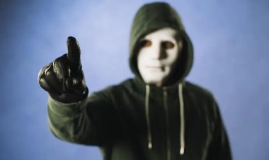 Взломавший UXLINK хакер обменял украденные эфиры на $11 млн